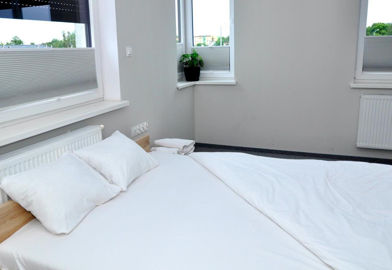 Pokoje, Apartamenty, Restauracja Marcus Oborniki Extérieur photo